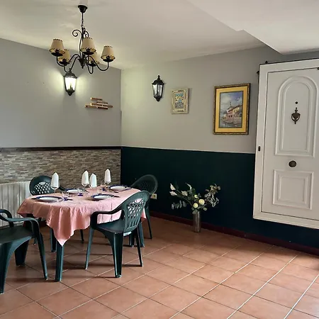 Mikasita Amplia Casa Con Vistas A La Montana Y Terraza Y Jardin Cerca De Bilbao Y Cantabria